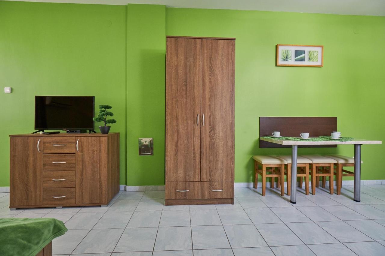 Amulett Studios Apartment Hajdúszoboszló Zewnętrze zdjęcie