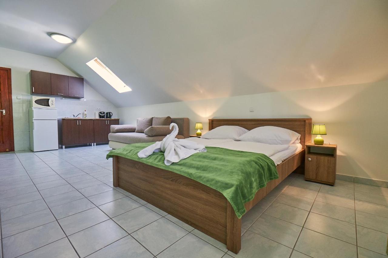 Amulett Studios Apartment Hajdúszoboszló Zewnętrze zdjęcie
