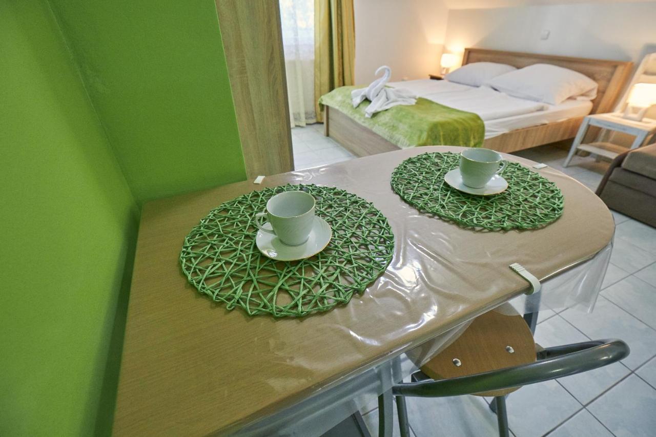 Amulett Studios Apartment Hajdúszoboszló Zewnętrze zdjęcie